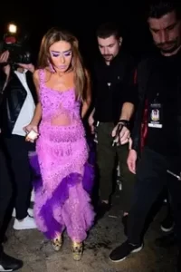 Yildiz Tilbe konserde fenalasti nedeni parfum1 habermeydan