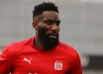 Aaron Appindangoye, yeniden Sivasspor’da!
