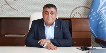 Antalya Aksu Belediye Başkanı İsa Yıldırım CHP’den ayrıldı