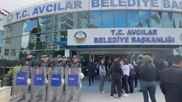 İstanbul Cumhuriyet Başsavcılığı tarafından, Aziz İhsan Aktaş’ın elebaşı olduğu iddia edilen suç örgütüne yönelik yürütülen soruşturma devam ediyor.