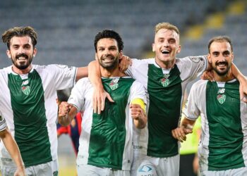Bursaspor, Mersin'den 3 puanla dönüyor! Bursaspor, Mersin’den 3 puanla dönüyor!