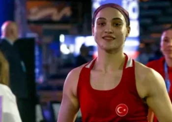 Büşra Işıldar, Dünya Boks Şampiyonası’nda finale yükseldi!