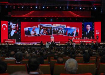 CHP’nin Olağanüstü Kurultayı iptal edilsin talebi reddedildi!