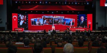 CHP’nin Olağanüstü Kurultayı iptal edilsin talebi reddedildi!