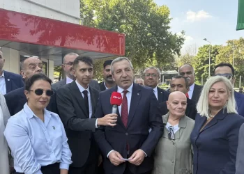 Yeni partinin kuruluş dilekçesi İçişleri Bakanlığı’na sunuldu