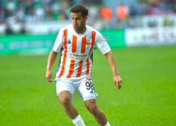 Dersim Spor’a, 3 golle kaybeden Adanaspor kupaya veda etti!