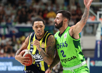 Fenerbahçe Beko, TOFAŞ’a son topta kaybetti!