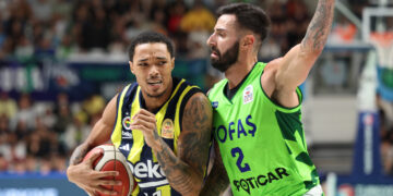 Fenerbahçe Beko, TOFAŞ’a son topta kaybetti!