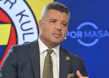 Fenerbahçe'nin yeni başkanı Sadettin Saran! Fenerbahçe’nin yeni başkanı Sadettin Saran!