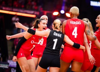 Filenin Sultanları, ilk kez yarı finalde!