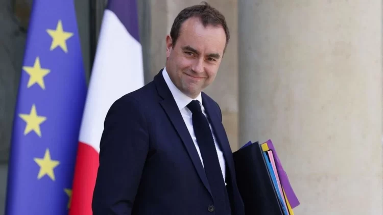 Fransa Cumhurbaşkanı Emmanuel Macron, görev süresi sona eren Savunma Bakanı Sebastien Lecornu’yu ülkenin yeni başbakanı olarak atadı.