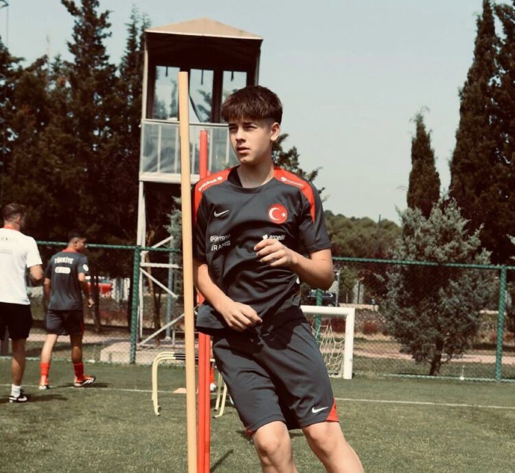 galatasaray 15 yasindaki nurullah talha yel ile anlasti habermeydan e1757612033983