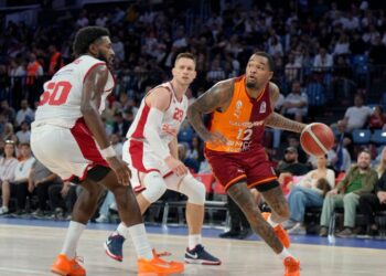 Galatasaray, Bahçeşehir’e son çeyrekte kaybetti!