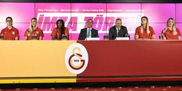 Galatasaray Daikin, yeni transferleri için imza töreni düzenledi!