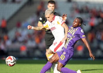 Galatasaray, Eyüp’ten 3 puanı 2 golle aldı!