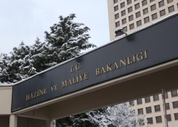 Hazine tahvil ihracı için 4 finans kuruluşuna yetki verdi Vergi borcunu ödemeyenlerin listesi açıklanıyor
