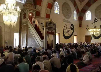 Diyanet, Şimşek’in ekonomi programını hutbeyle destekledi