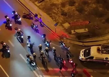 İstanbul’da trafikte tehlike saçan motosikletliler yakalandı