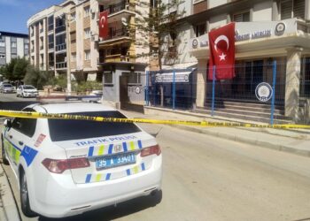 İzmir’de polis merkezine saldırıda gözaltılar 27’ye yükseldi