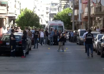 İzmir’de karakola silahlı saldırı: İki polis hayatını kaybetti