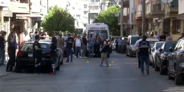 İzmir’de karakola silahlı saldırı: İki polis hayatını kaybetti