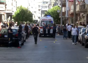İzmir’de karakola saldırı! 2 polis şehit, 3 yaralı!