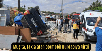 Muş’ta, takla atan otomobil hurdacıya girdi!