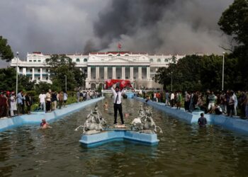 Nepal’de başbakan istifaya sürüklendi: Z kuşağı protestoları büyüyor Nepal’de başbakan istifaya sürüklendi: Z kuşağı protestoları büyüyor