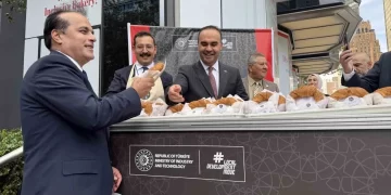 Sanayi ve Teknoloji Bakanlığı New York’ta simit dağıttı
