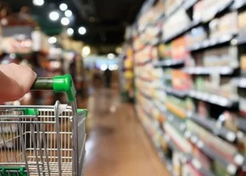 Bakan Bolat yanıtladı: Marketler pazar günleri kapalı mı olacak