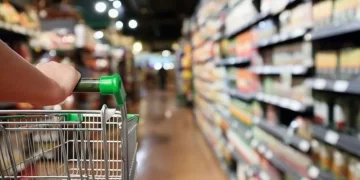 Bakan Bolat yanıtladı: Marketler pazar günleri kapalı mı olacak