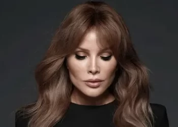 Şarkıcı Asya, tepki verdi