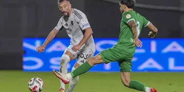 Serik Spor-Erzurumspor FK maçında kazanan yok!