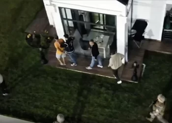 Yabancılara usulsüz vatandaşlık kazandıran suç örgütüne operasyon: 104 gözaltı