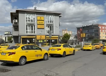 İstanbul'da taksimetre güncelleme yoğunluğu devam ediyor İstanbul’da taksimetre güncelleme yoğunluğu devam ediyor