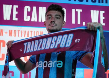 Trabzonspor, Ernest Muçi’yi KAP’a bildirdi!