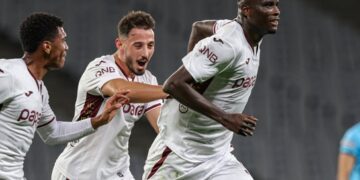 Trabzonspor, Karagümrük deplasmanında 3 puanı 4 golle aldı!