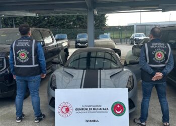 Bakanlık açıkladı! 288 milyon TL değerinde 10 lüks araca el konuldu