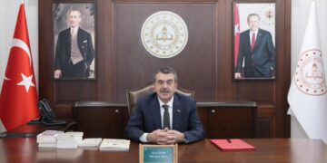 Bakan Tekin'in 29 Ekim Cumhuriyet Bayramı Mesajı Bakan Tekin’in 29 Ekim Cumhuriyet Bayramı Mesajı