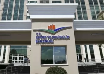 Bakanlıktan 500 Bin Konutla İlgili Vatandaşlara Dolandırıcılık Uyarısı Bakanlıktan 500 Bin Konutla İlgili Vatandaşlara Dolandırıcılık Uyarısı