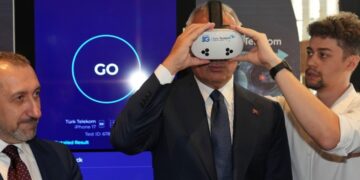 Sanatseverler AKM’de 5G teknolojisini deneyimledi