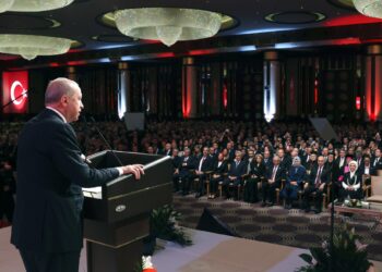 Erdoğan: 6 yıl içerisinde 250 ALTAY tankını ordumuzun emrine vermeyi hedefliyoruz