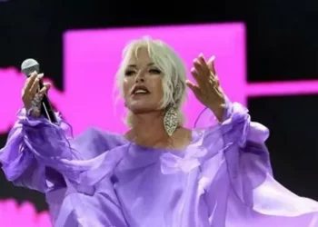 Ajda Pekkan: Siz evlendiniz ben evde kaldım