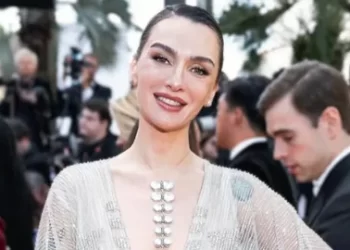 Birce Akalay sosyal medyadasını temizledi