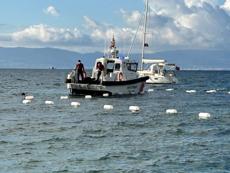 Bodrum Aciklarinda Duzensiz Gocmen Teknesi Batti habermeydan