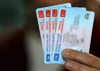Ehliyet yenilemede son tarih 31 Ekim! Ehliyet yenileme için gerekli belgeler nelerdir? Ehliyet yenilemede son tarih 31 Ekim! Ehliyet yenileme için gerekli belgeler nelerdir?
