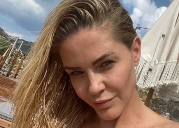 Emine Ün kızıyla fotoğrafını paylaştı!