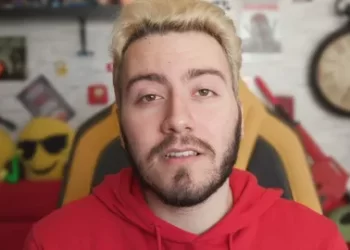 Enes Batur hakkında korkutan iddia!