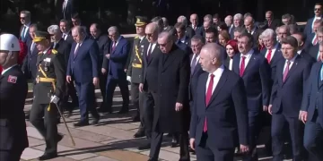 Cumhurbaşkanı Erdoğan ve devlet erkanı Anıtkabir'de Cumhurbaşkanı Erdoğan ve devlet erkanı Anıtkabir’de