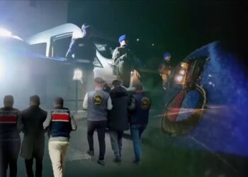 FETÖ’ye Yönelik Operasyonlarda 41 Şüpheli Tutuklandı